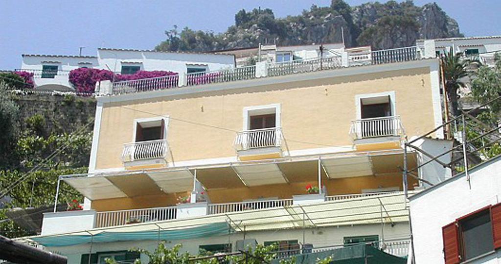 Ludovica Apartment Type B Positano Habitación foto